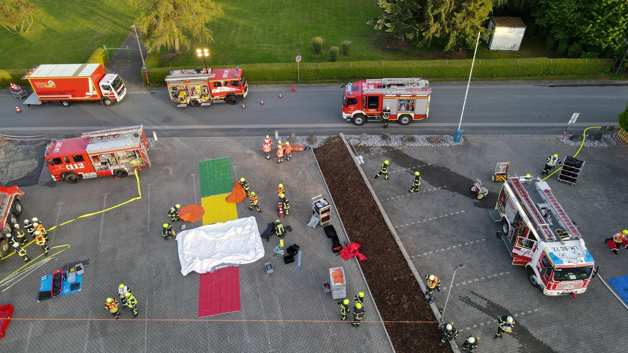 Großübung von Feuerwehren